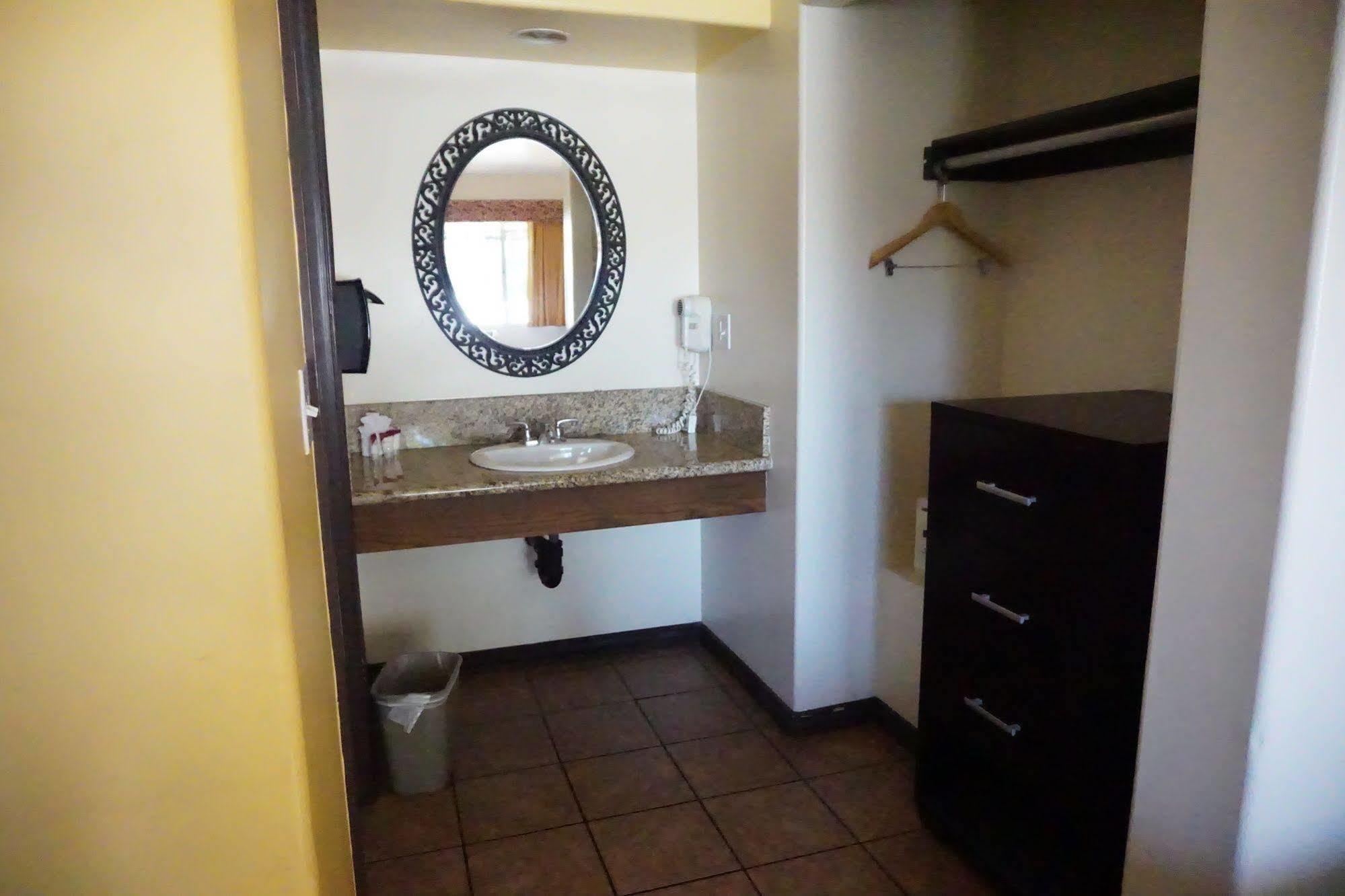 Casa Bella Inn Downtown La Λος Άντζελες Εξωτερικό φωτογραφία